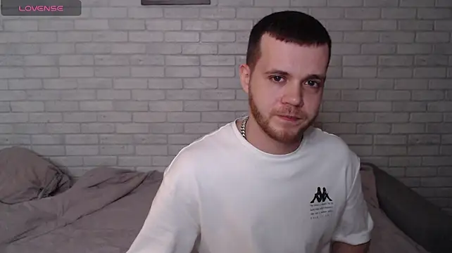 Alexxx_horny webcam model