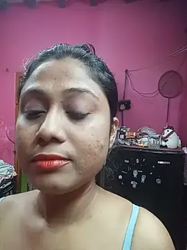 Pinkivabi_sho, modelo webcam