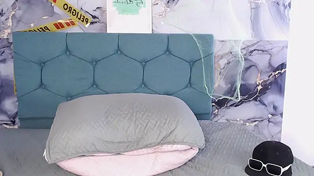 MaximilianRoth, modèle webcam