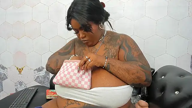 Anaa_Fuentess, modelo de webcam