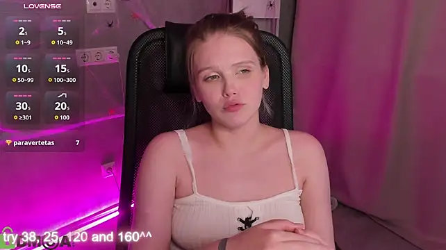 Alisa_Allison live cam on StripChat