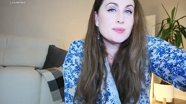 Miss_Magic_Eyes_ live cam on StripChat