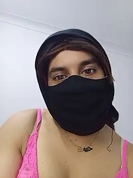 Banouti_23 live cam