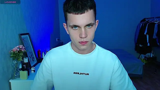 _m0neyken_ in webcam