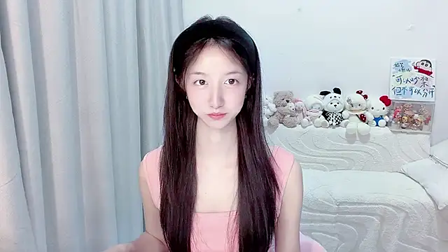 lucky-tt live cam on StripChat