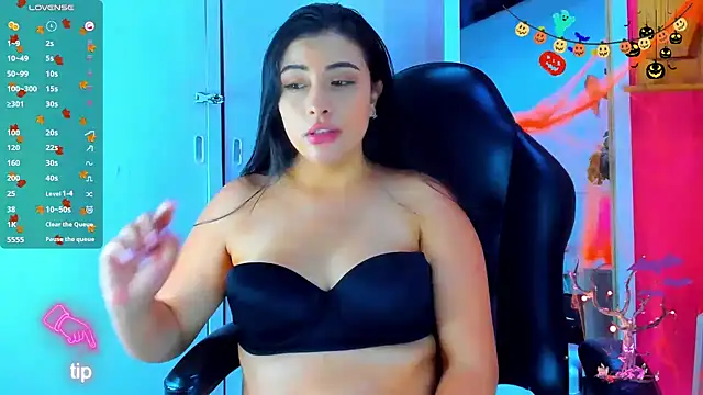 nezuko__chann_ live cam on StripChat
