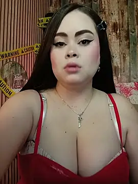 lolavillalobos (F young) - Blow a kiss & tease boobs😍🎊🎉✨🧨