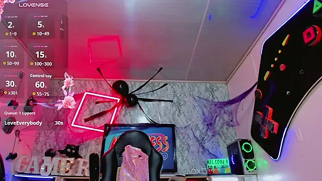 Yised_Villalobos — вебкам-модель
