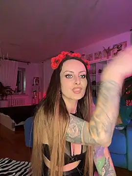 Live webcam show with AnnaMaria- - Interactive Lovense toys available