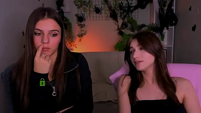 lisa_dark_