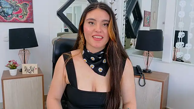 vero_stef (F teen) - Ass whipping x10💜