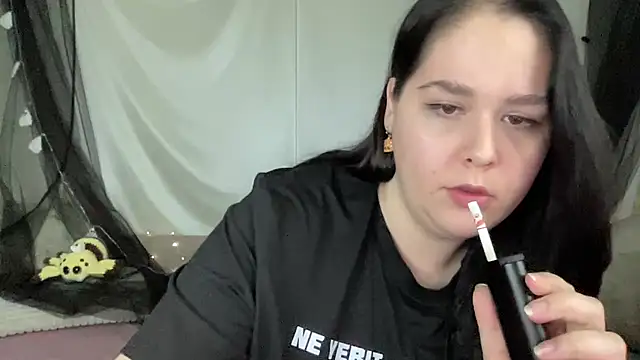 IvyLebelly webcam