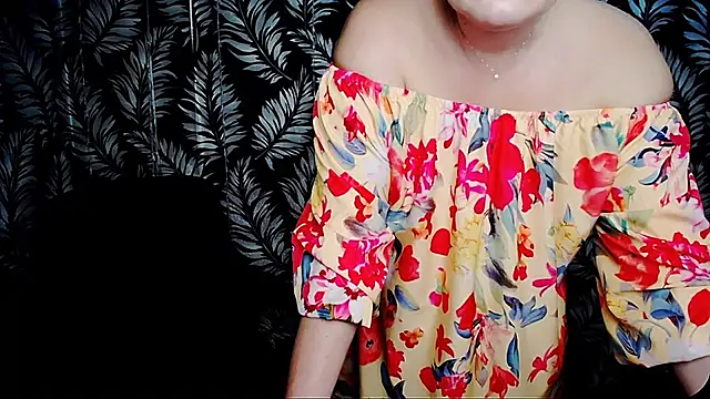 Olivia_playful