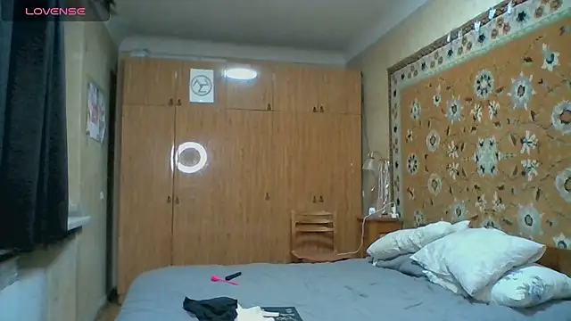AnnaXLovers webcam model