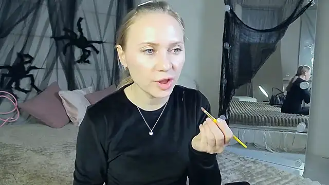 KamilaLod — вебкам-модель