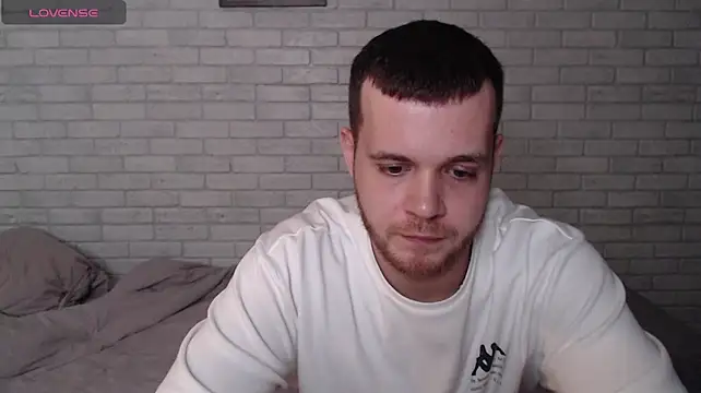 Alexxx_horny, modèle webcam