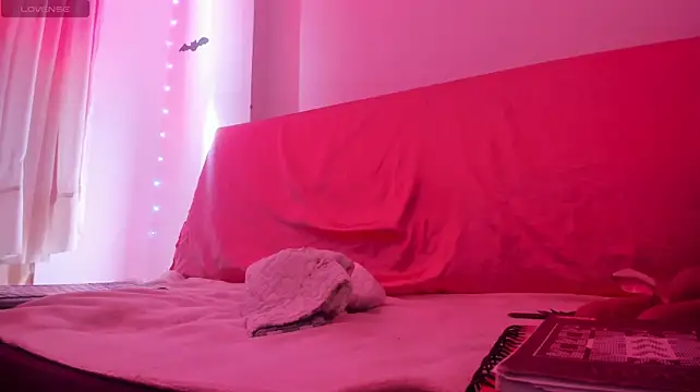 AlissonnFoxx webcam model