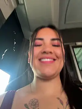 MAYE__13, modèle webcam