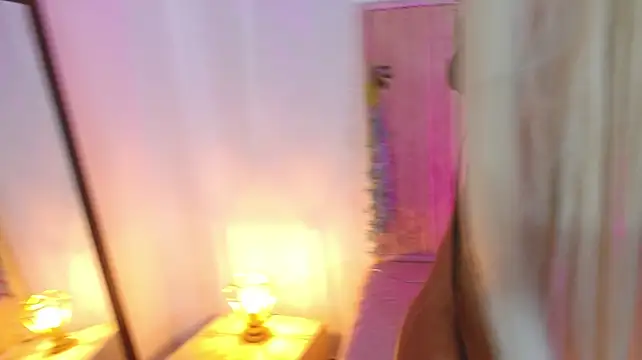 _Baby_Peach_ in webcam