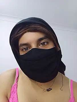 Banouti_23, modelo de webcam