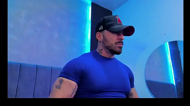 dennis__coxx — вебкам-модель