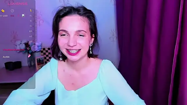 KindHazelHere_, modelo webcam