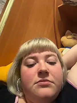 LoloMensens live cam on StripChat