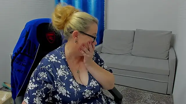 Frau_Marta, modelo de webcam
