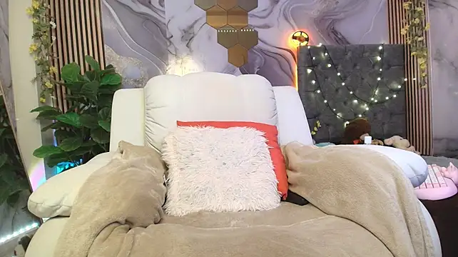 concubine live cam on StripChat