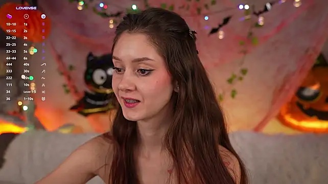 melissaxcbx (F young) - Soft kisses on boobs