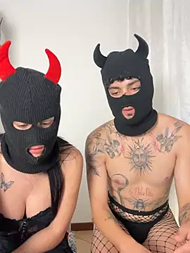 Webcam-Model Masked_Desire69