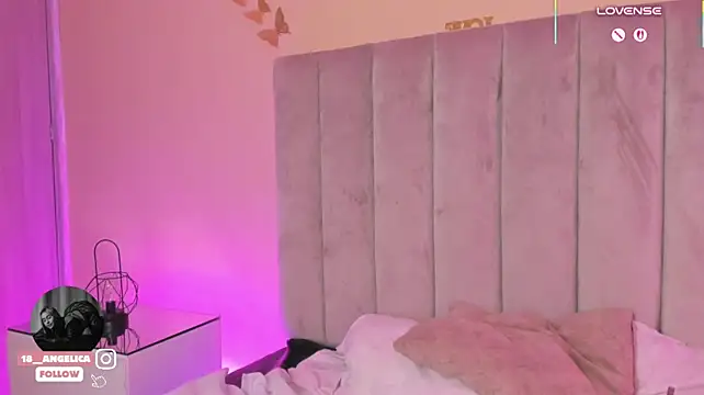 angelicaa_garcia webcam
