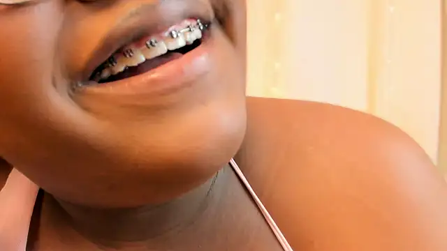Ayanaa_Ebony_