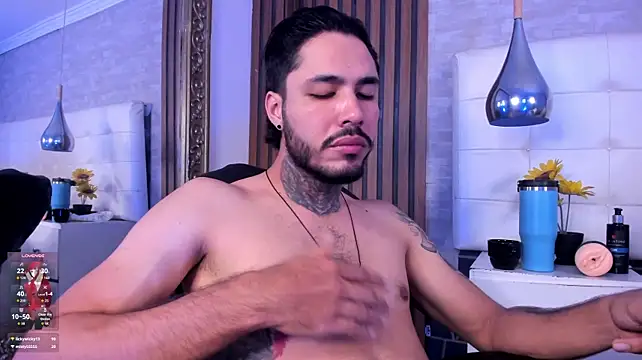 JacksonGreenn live cam on StripChat