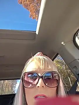 BeautifulBustyBlonde