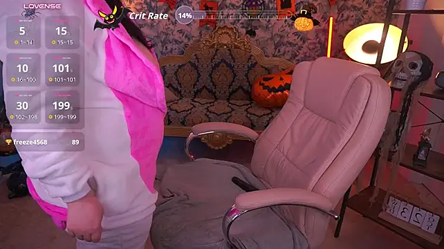 LittleShyy live cam on StripChat