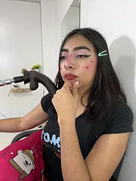 cherry_skinnyy_ (F teen) - machine in ass