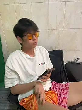 DDD_17 live cam