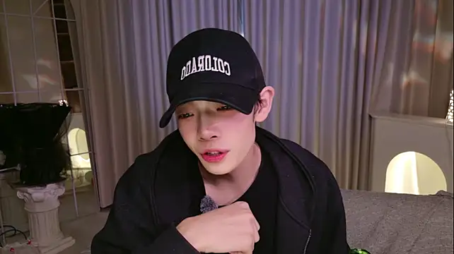 XiaoZeouba webcam