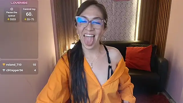 VictoriaLuxee_