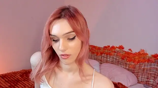 Webcam-Model Kirana_Hayes