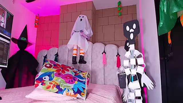 Karla_hilton1