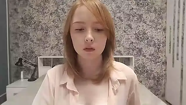AnnabelleSparkle live cam on StripChat