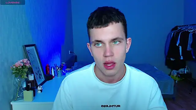 _m0neyken_ live cam preview