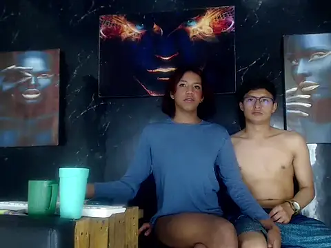 CamAndOfficial live cam on StripChat