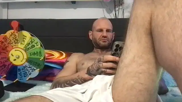 brianomally, modelo webcam