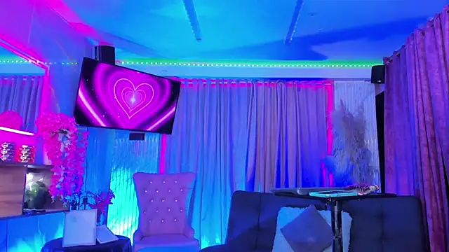 Queens_Wonders_Blonders