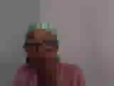 Ladyzee25 in webcam