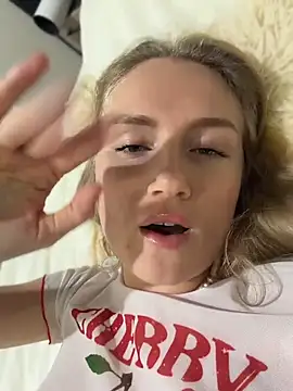 olliebells in webcam