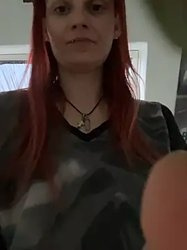 leylasquirtybirty (F young) - 🍒Show My Teen Tits 3min.!
